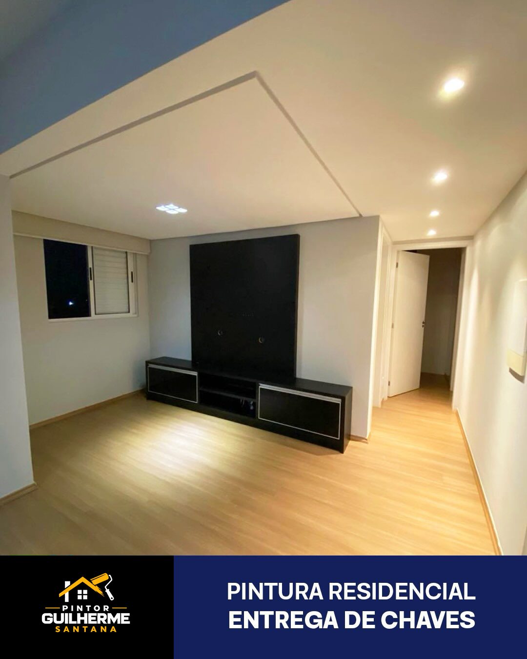 Sala com rebaixo de teto pintado
